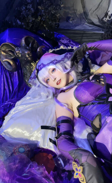 《崩坏:星穹铁道》黑天鹅cosplay