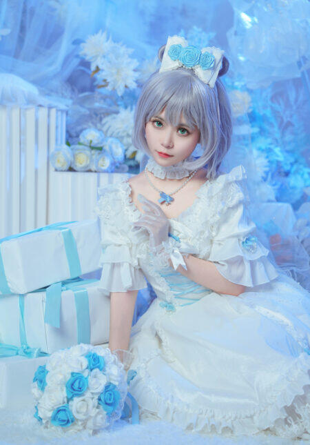 洛天依蔷薇花嫁cosplay