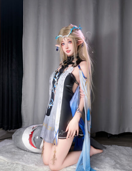 《鸣潮》卡提希娅 圣女cosplay